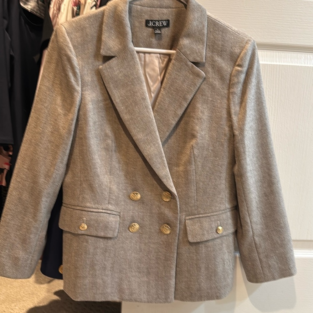 J Crew double breasted blazer.  Brown houndstooth.  Size 6.